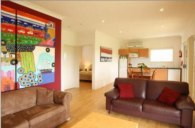 Emmas Cottage Vineyard - Accommodation in Surfers Paradise 5