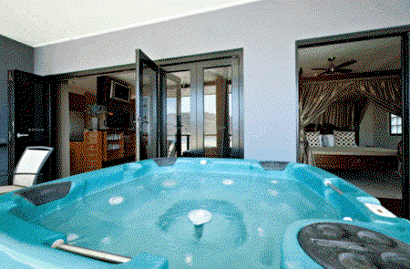 Waterfront Whitsunday Retreat - Accommodation in Surfers Paradise 0