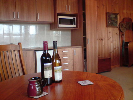 Springrange ACT Accommodation in Surfers Paradise