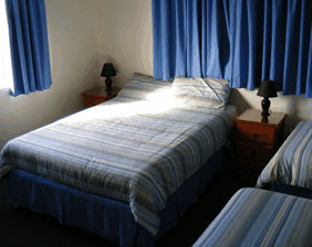 Waratah Hotel - Accommodation in Surfers Paradise