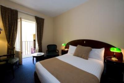 Hadley's Orient Hotel - Accommodation in Surfers Paradise 1