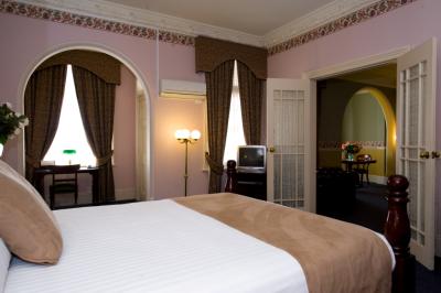 Hadley's Orient Hotel - Accommodation in Surfers Paradise 3