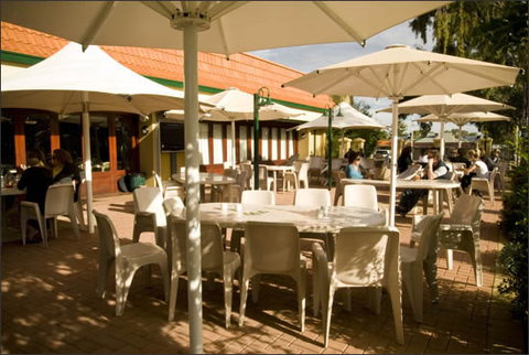 Tower Hotel - Accommodation in Surfers Paradise 1