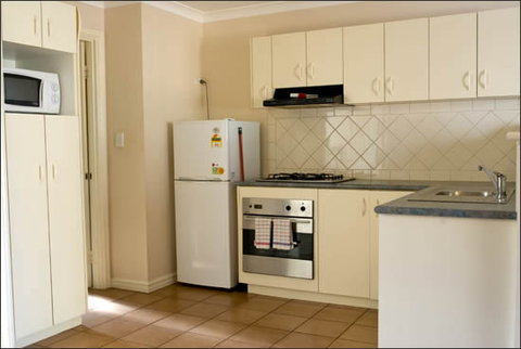 Tower Hotel - Accommodation in Surfers Paradise 6