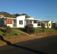Azzure Beach Houses - Accommodation in Surfers Paradise