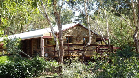 1860 Wine Country Cottages - Accommodation in Surfers Paradise 0