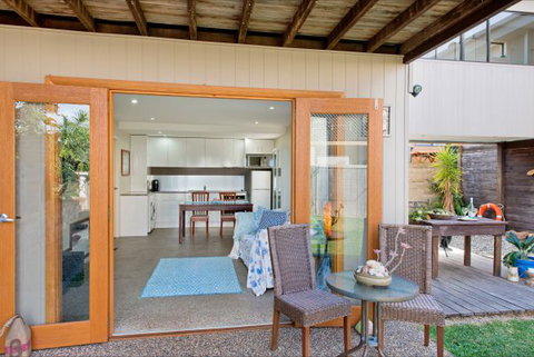 Akama Vista - Couple's Retreat - Accommodation in Surfers Paradise 1