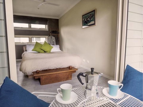 Alice's Palace Ocean Grove - Accommodation in Surfers Paradise 5