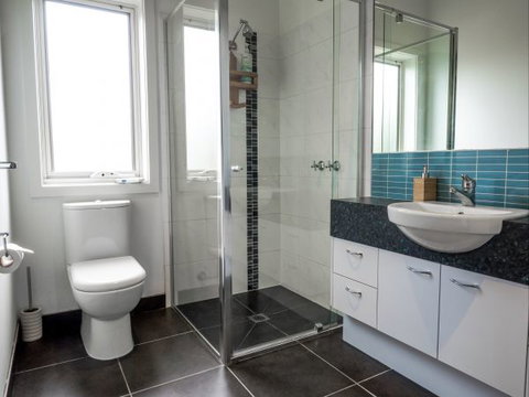 Alice's Palace Ocean Grove - Accommodation in Surfers Paradise 8