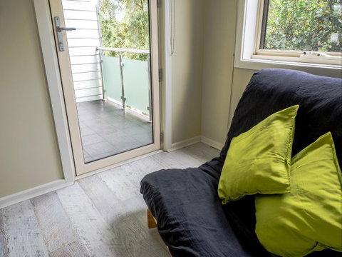 Alice's Palace Ocean Grove - Accommodation in Surfers Paradise 9