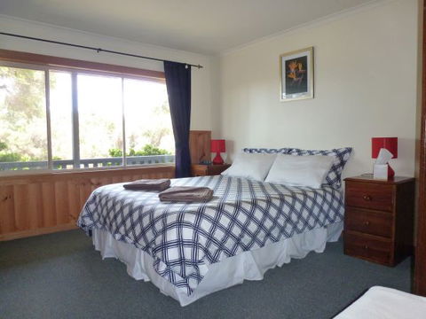 Arties Cottage Accommodation - Accommodation in Surfers Paradise 2