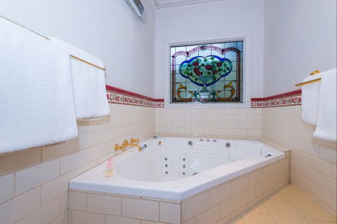 Bendigo Cottages Bed And Breakfast - Accommodation in Surfers Paradise 2