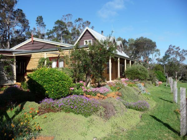 Mount Melville WA Accommodation in Surfers Paradise