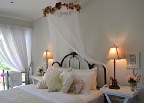 Garden Cottage B And B - Accommodation in Surfers Paradise 3