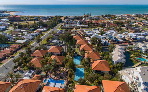 Mandurah Family Resort - Accommodation in Surfers Paradise 0