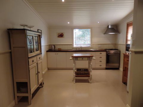 Quartz Cottage - Accommodation in Surfers Paradise 2