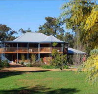 Riverwood Retreat - Accommodation in Surfers Paradise