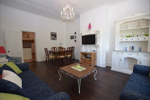 The Provincial Bed & Breakfast - Accommodation in Surfers Paradise 2