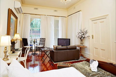 The Suites, Villa Belgravia - Accommodation in Surfers Paradise 6