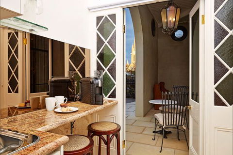 The Suites, Villa Belgravia - Accommodation in Surfers Paradise 7