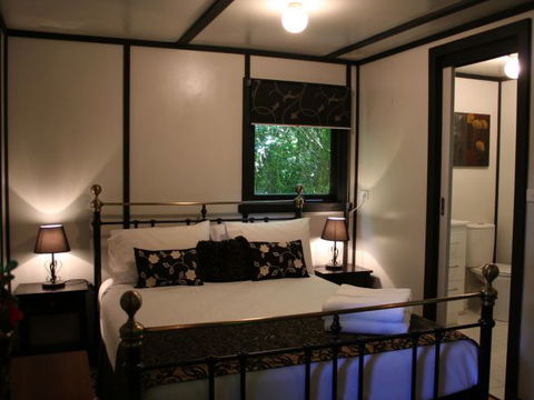 Tudor Cottages Mount Dandenong - Accommodation in Surfers Paradise 3