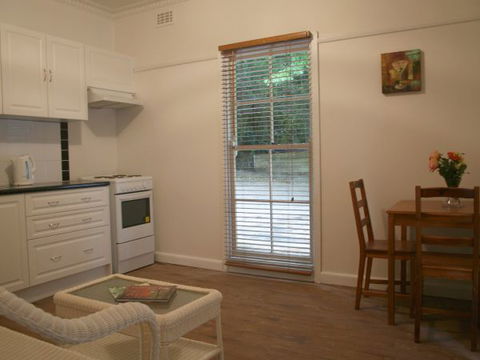 Tudor Cottages Mount Dandenong - Accommodation in Surfers Paradise 5