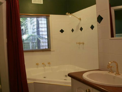 Tudor Cottages Mount Dandenong - Accommodation in Surfers Paradise 6