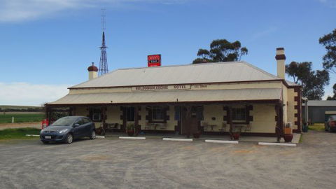 Wildongoleechie Hotel - Accommodation in Surfers Paradise 0