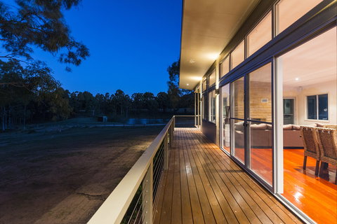 Blue Cliff Retreat - Accommodation in Surfers Paradise 2