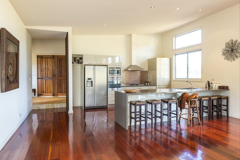 Blue Cliff Retreat - Accommodation in Surfers Paradise 3