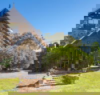 Bonn Abbey - Accommodation in Surfers Paradise