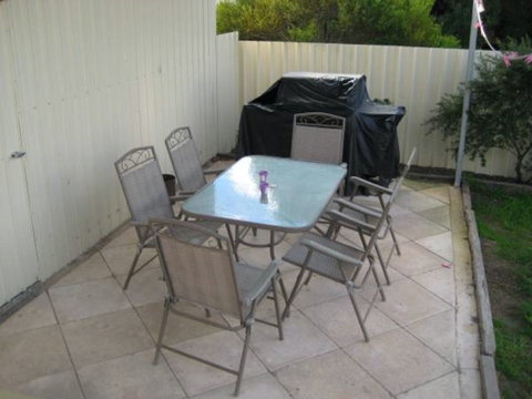 Laubelna's - Accommodation in Surfers Paradise 8