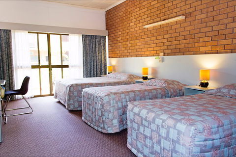 Litchfield Motel - Accommodation in Surfers Paradise 3