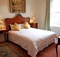 Feathers Hotel