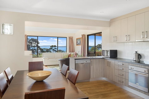Mirramar House - Accommodation in Surfers Paradise 1