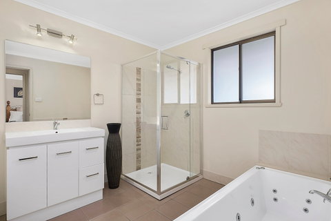 Mirramar House - Accommodation in Surfers Paradise 3