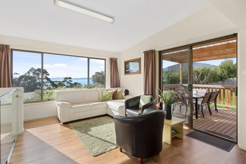 Mirramar House - Accommodation in Surfers Paradise 8
