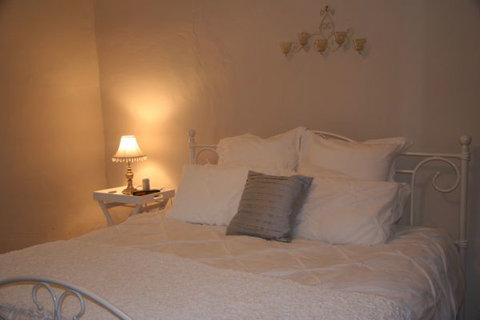 No.72 - Accommodation in Surfers Paradise 0