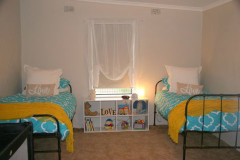 No.72 - Accommodation in Surfers Paradise 2