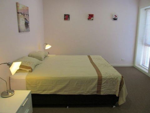 Studio One Accommodation - Accommodation in Surfers Paradise 2