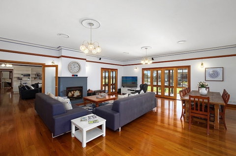 Stonegate - Accommodation in Surfers Paradise 4