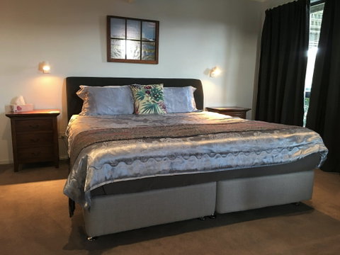 Storm Bay B & B - Accommodation in Surfers Paradise 2