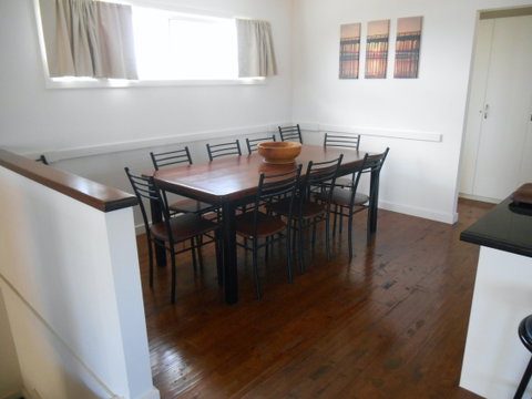 The Breezeway - Accommodation in Surfers Paradise 2