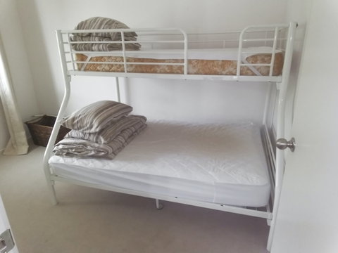 The Breezeway - Accommodation in Surfers Paradise 8
