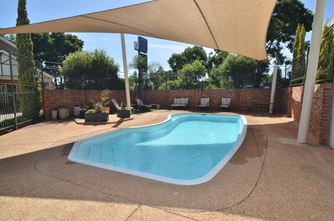The Crossing Motel Junee - Accommodation in Surfers Paradise 1