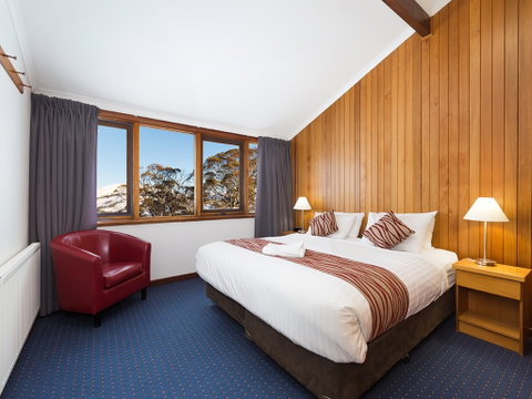 Valhalla Perisher - Accommodation in Surfers Paradise 1