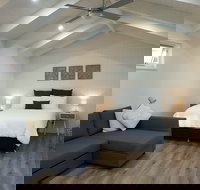 Alkira Garden Studios - Accommodation in Surfers Paradise