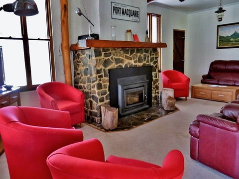 Capertee Homestead - 'Port Macquarie' - Accommodation in Surfers Paradise 3