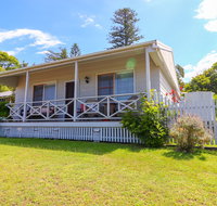 Embrace Cottage at Catherine Hill Bay - Accommodation in Surfers Paradise