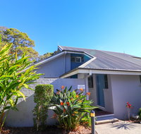 Plover Deluxe Villa 25 - Accommodation in Surfers Paradise